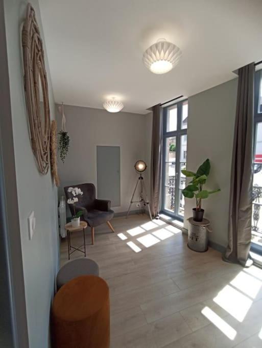 Appartement Le Palais Autun Buitenkant foto